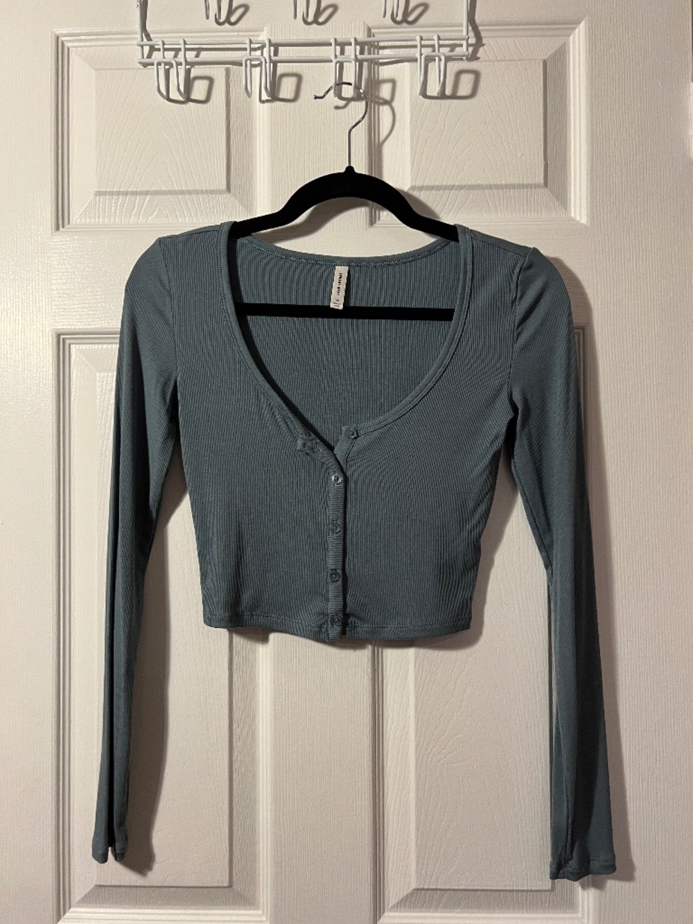 Aritzia Sunday Best Cropped Cardigan Knit Top